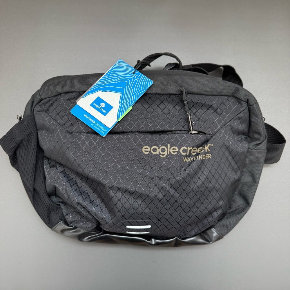Eagle Creek Wayfinder Crossbody Bag Brand New